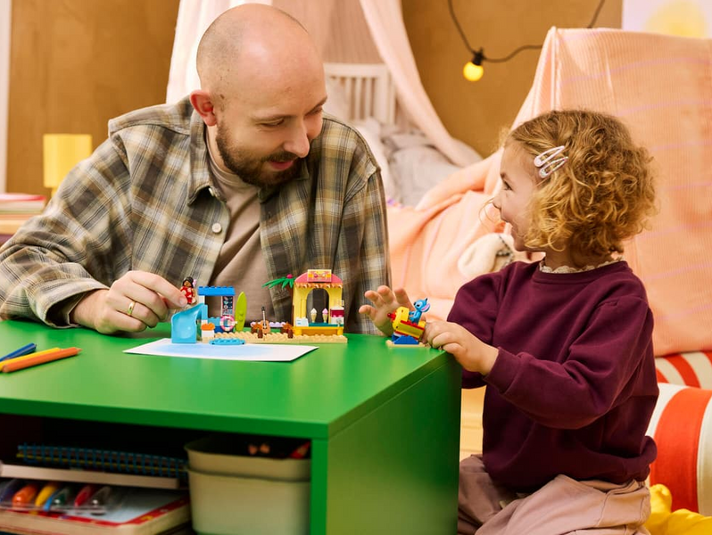 Конструктор LEGO Disney Classic Веселощі на пляжі з Ліло і Стічем фото